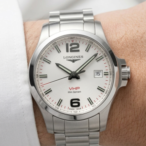 Longines Conquest L3.716.4 V.H.P. White Dial Date 41mm.